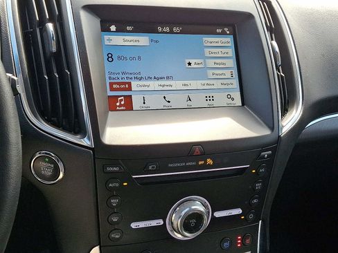 Used 2019 Ford Edge Titanium w/ Equipment Group 301A image 19