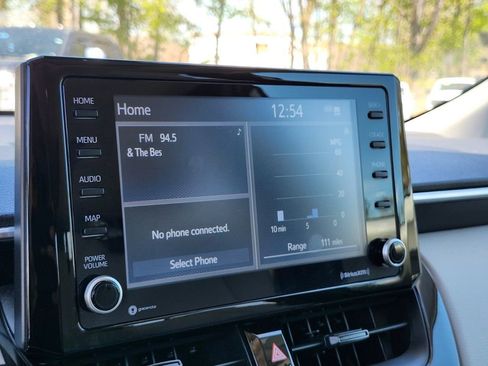 Used 2022 Toyota Corolla Cross LE w/ Moonroof Package AWD/4WD image 21