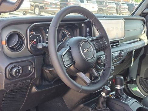 New 2026 Jeep Gladiator Mojave w/ Steel Bumper Group image 7