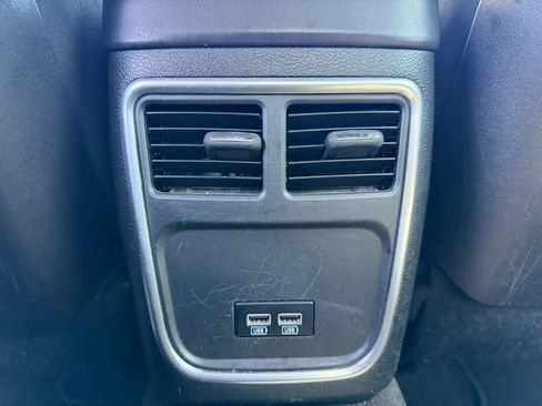 Used 2015 Dodge Charger SE w/ Popular Equipment Group RWD image 13