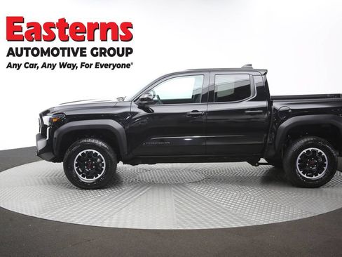 Used 2025 Toyota Tacoma TRD Off-Road AWD/4WD image 58