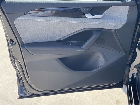 New 2025 Volkswagen Tiguan S image 10