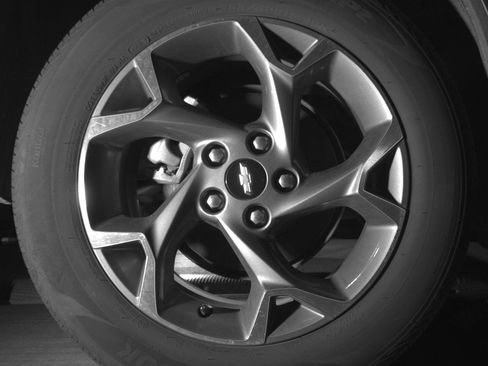 Used 2025 Chevrolet Trax LT w/ LT Convenience Package image 15