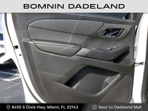 Used 2021 Chevrolet Traverse Premier image 10