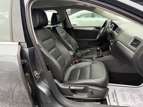Used 2014 Volkswagen Jetta SE image 32
