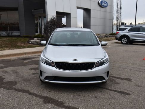 Used 2017 Kia Forte LX w/ LX Popular Package image 10