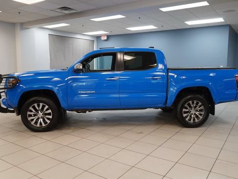 Used 2021 Toyota Tacoma Limited AWD/4WD image 2