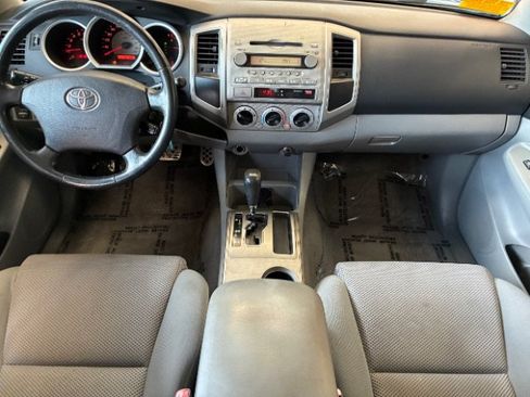 Used 2007 Toyota Tacoma PreRunner RWD image 3