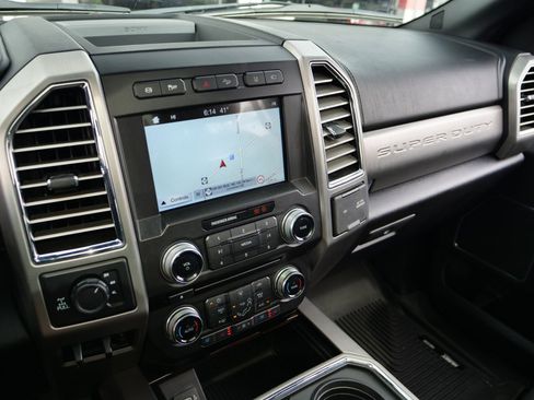 Used 2017 Ford F250 Platinum w/ Platinum Ultimate Package image 11