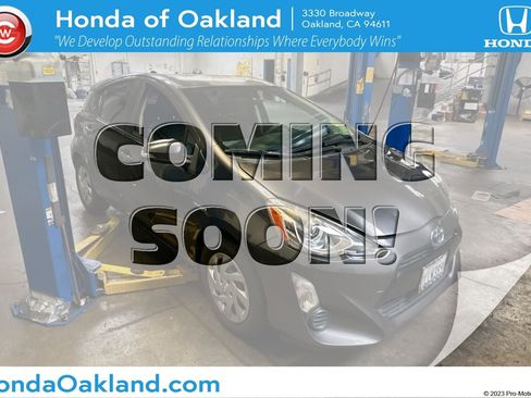 Used 2015 Toyota Prius C Two image 1