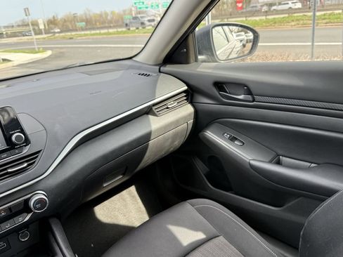 Certified 2024 Nissan Altima 2.5 S FWD image 13
