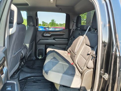 Used 2022 GMC Sierra 1500 Elevation w/ LPO, Elevation Black Package AWD/4WD image 15