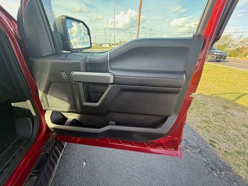 Used 2018 Ford F150 XLT w/ Equipment Group 302A Luxury image 22