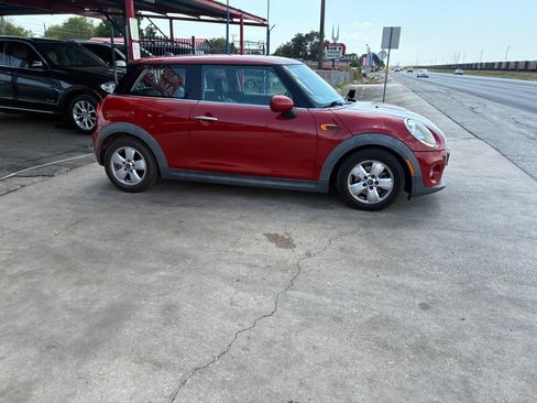 Used 2015 MINI Cooper 2-Door Hardtop FWD image 5