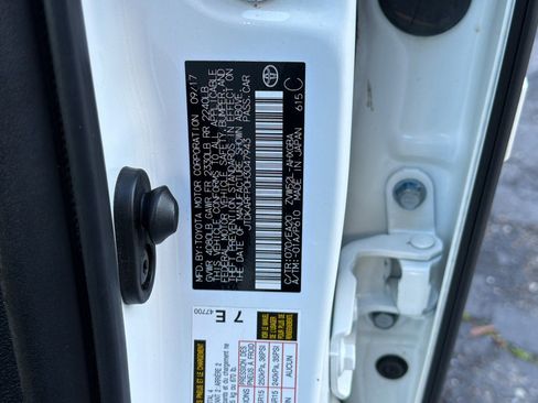 Used 2017 Toyota Prius Prime Premium image 42