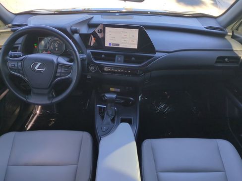 Used 2024 Lexus UX 250h FWD image 14