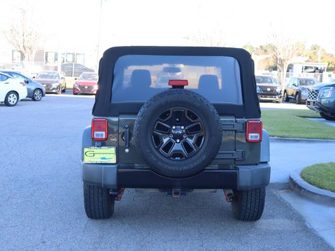 Used 2015 Jeep Wrangler Sport image 6