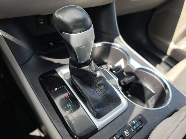 Used 2018 Toyota Highlander Limited FWD image 35