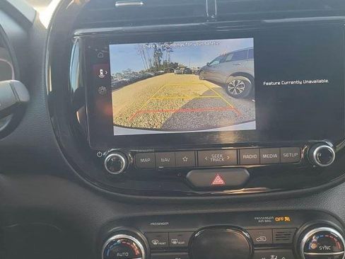 Used 2023 Kia Soul S image 11