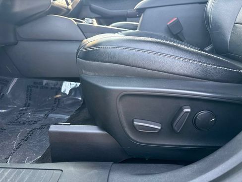 Used 2020 Ford Escape Titanium AWD/4WD image 15