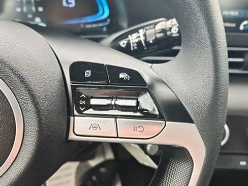 Certified 2026 Hyundai Elantra SE FWD image 19
