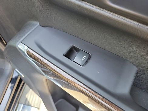 Used 2019 Chevrolet Silverado 1500 RST w/ All-Star Edition AWD/4WD image 11