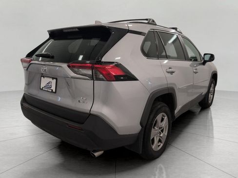Used 2025 Toyota RAV4 LE AWD/4WD image 19