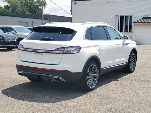 Used 2023 Lincoln Nautilus Reserve w/ Equipment Group 202A AWD/4WD image 6