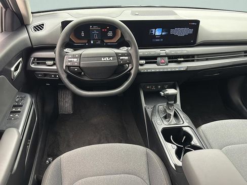 Used 2025 Kia K4 FWD image 12