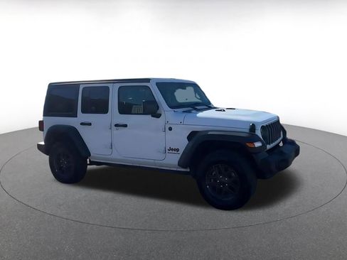 Used 2025 Jeep Wrangler Unlimited Sport AWD/4WD image 3