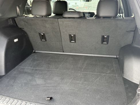 Used 2025 Chevrolet Equinox LT w/ Convenience Package II AWD/4WD image 30