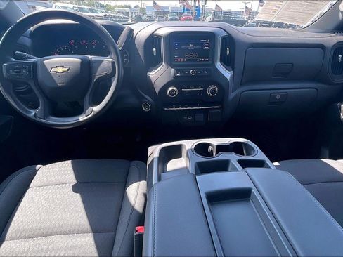 Used 2023 Chevrolet Silverado 1500 Custom AWD/4WD image 16