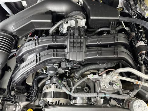 Used 2025 Subaru Outback Onyx Edition AWD/4WD image 31
