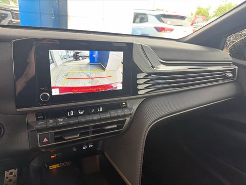 Used 2025 Toyota Camry SE FWD image 19