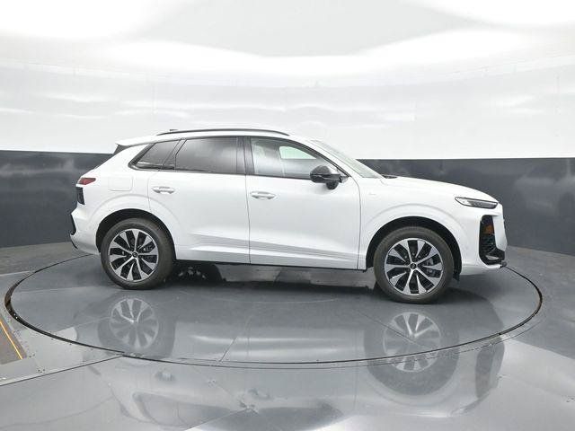 New 2026 Audi Q3 quattro 2.0T AWD/4WD image 8