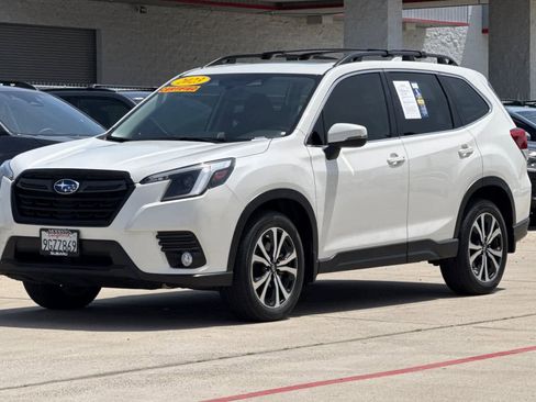 Used 2023 Subaru Forester Limited AWD/4WD image 7