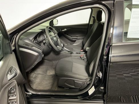 Used 2018 Ford Focus SE image 18