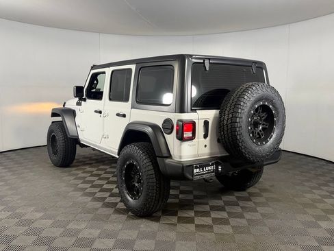 Used 2018 Jeep Wrangler Unlimited Sport AWD/4WD image 9