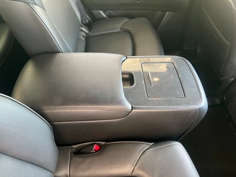 Certified 2023 Nissan Armada SL w/ Midnight Edition Package AWD/4WD image 19