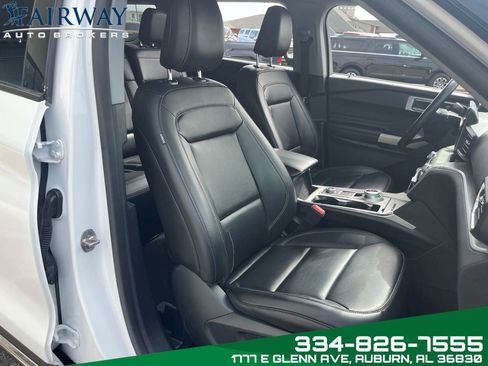 Used 2023 Ford Explorer XLT w/ Equipment Group 202A image 12