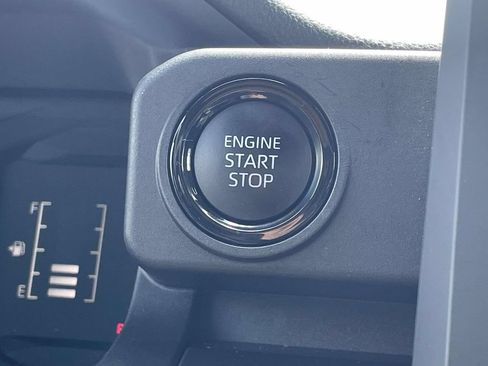 Used 2024 Toyota Tacoma SR5 AWD/4WD image 18