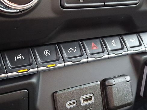 Used 2024 GMC Sierra 1500 Pro w/ Convenience Package image 26