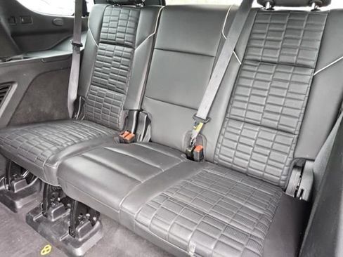 Used 2024 Cadillac Escalade Sport Platinum RWD image 5