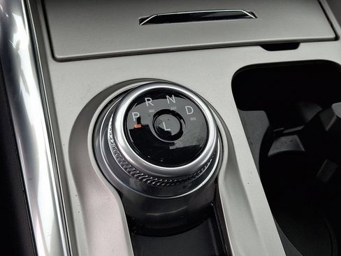 Used 2024 Ford Explorer XLT w/ Equipment Group 202A image 14