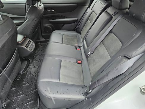 Certified 2023 Nissan Ariya AWD image 10