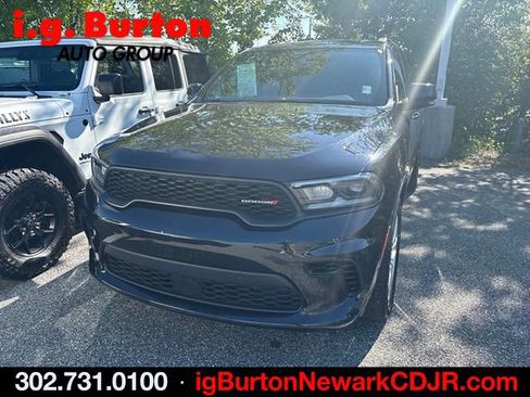 Used 2025 Dodge Durango GT AWD/4WD image 3