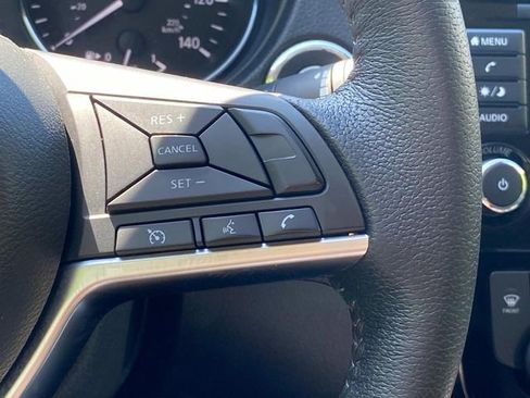 Used 2019 Nissan Rogue SV FWD image 21