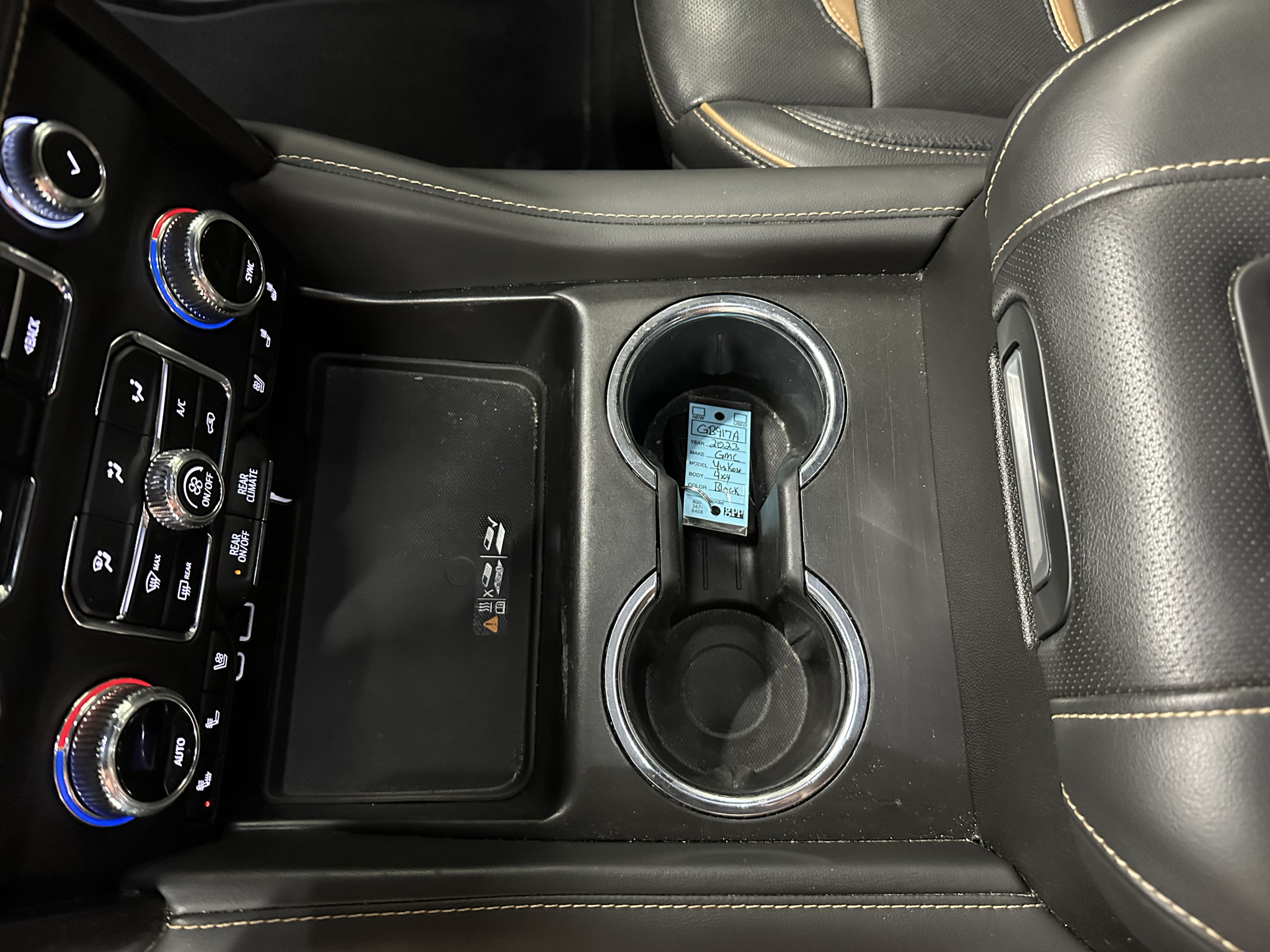 Certified 2023 GMC Yukon AT4 w/ Technology Package AWD/4WD image 33