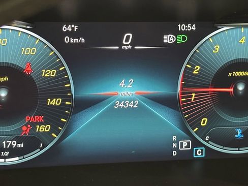 Certified 2022 Mercedes-Benz GLC 300 4MATIC w/ Multimedia Package Lite image 30