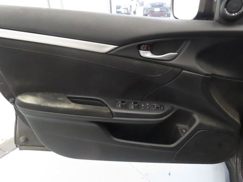 Used 2016 Honda Civic EX image 10